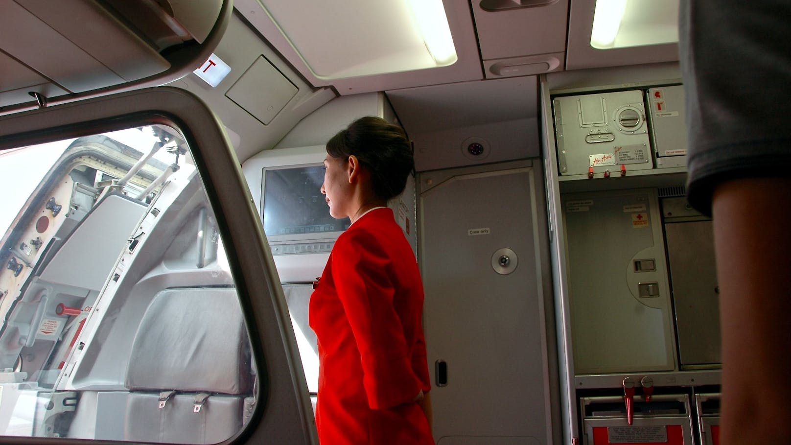 Eine Stewardess hatte im Cockpit Geschlechtsverkehr.