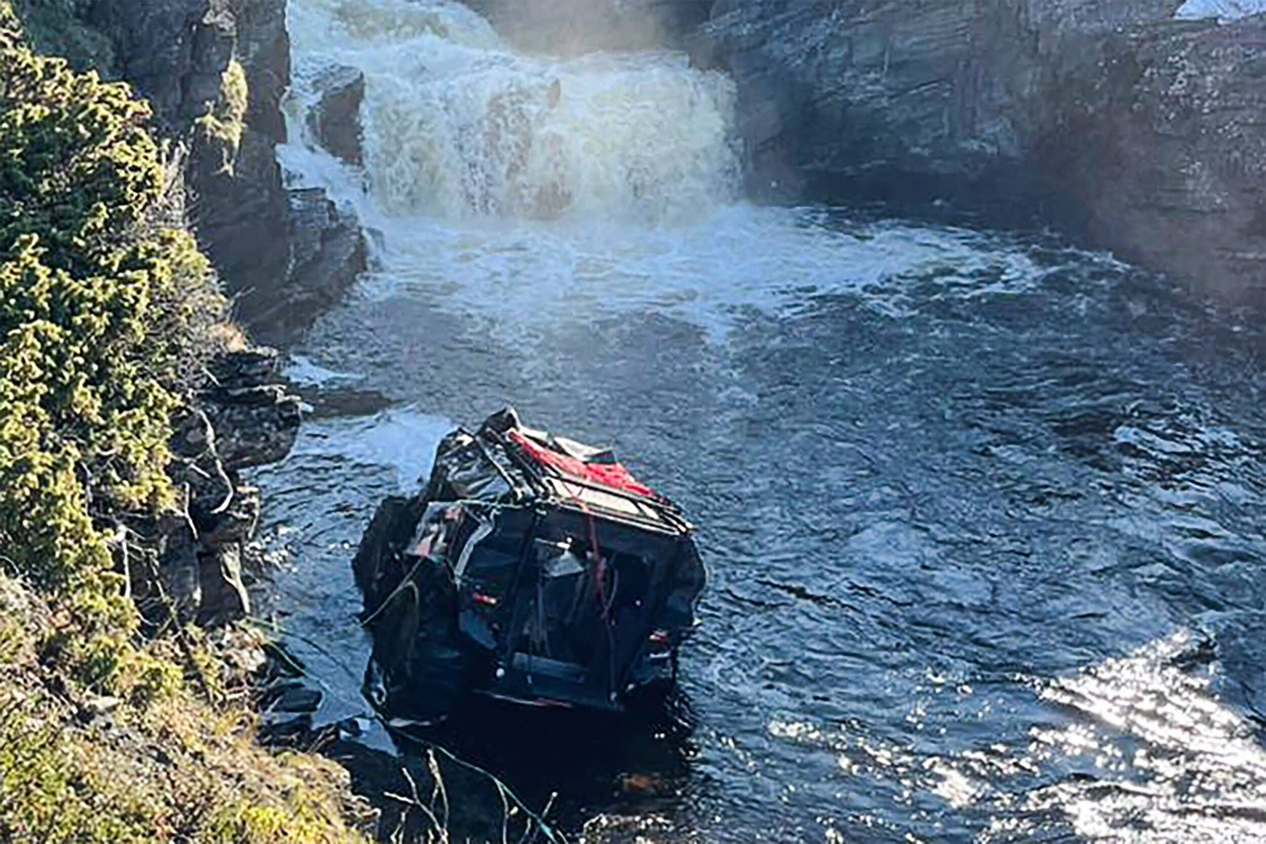 In diesem Wrack soll VKontakte-Vizepräsident Wladimir Gabrieljan im Autonomen Region der Jamal-Nenzen ums Leben gekommen sein.