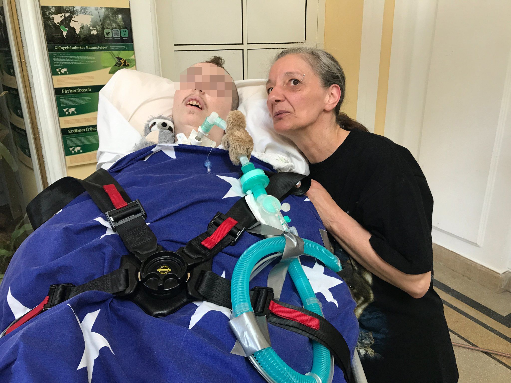 Einmal Faultiere live erleben. Dieser Wunsch wurde dem gelähmten Kevin erfüllt