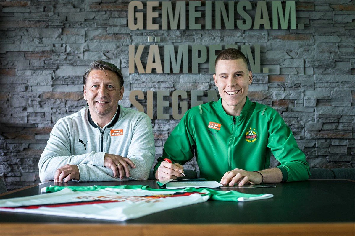 Rapid vermeldet die Unterschrift von Aleksa Pejic. 