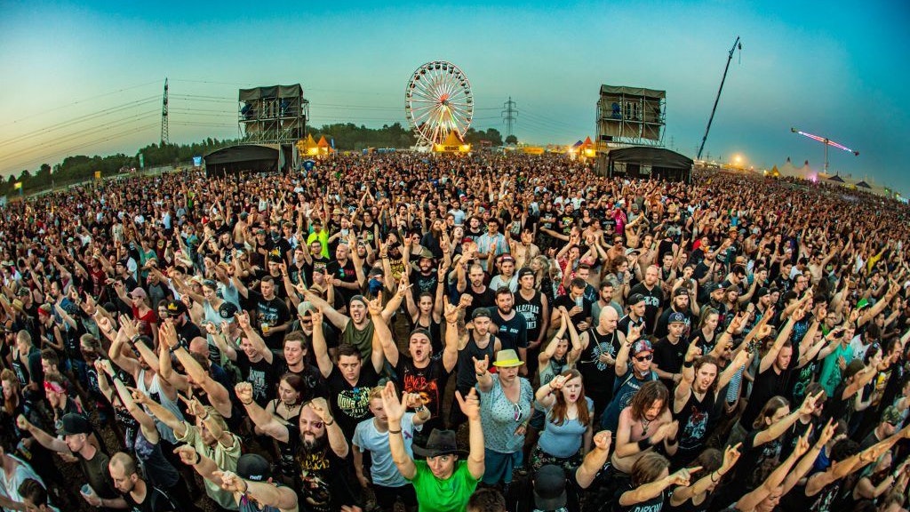 Ein Bild wie damals: Das Nova Rock ist an allen vier Festival-Tagen ausverkauft