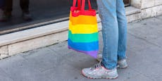 22-Jährige in Wien wegen Regenbogen-Tasche angespuckt