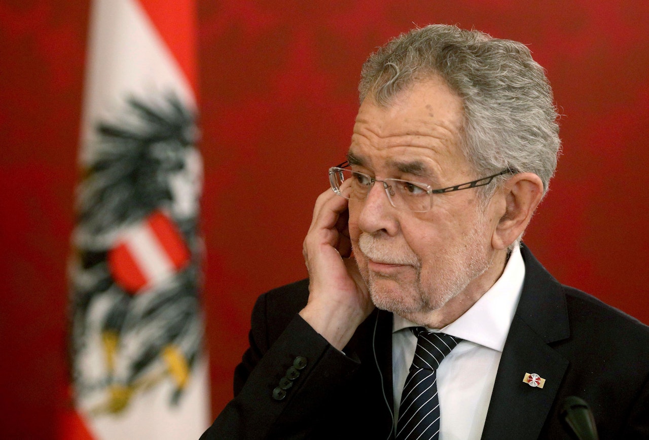 Heute.at - 67-Jähriger ruft Bundespräsidenten an, dann geht er zur Polizei