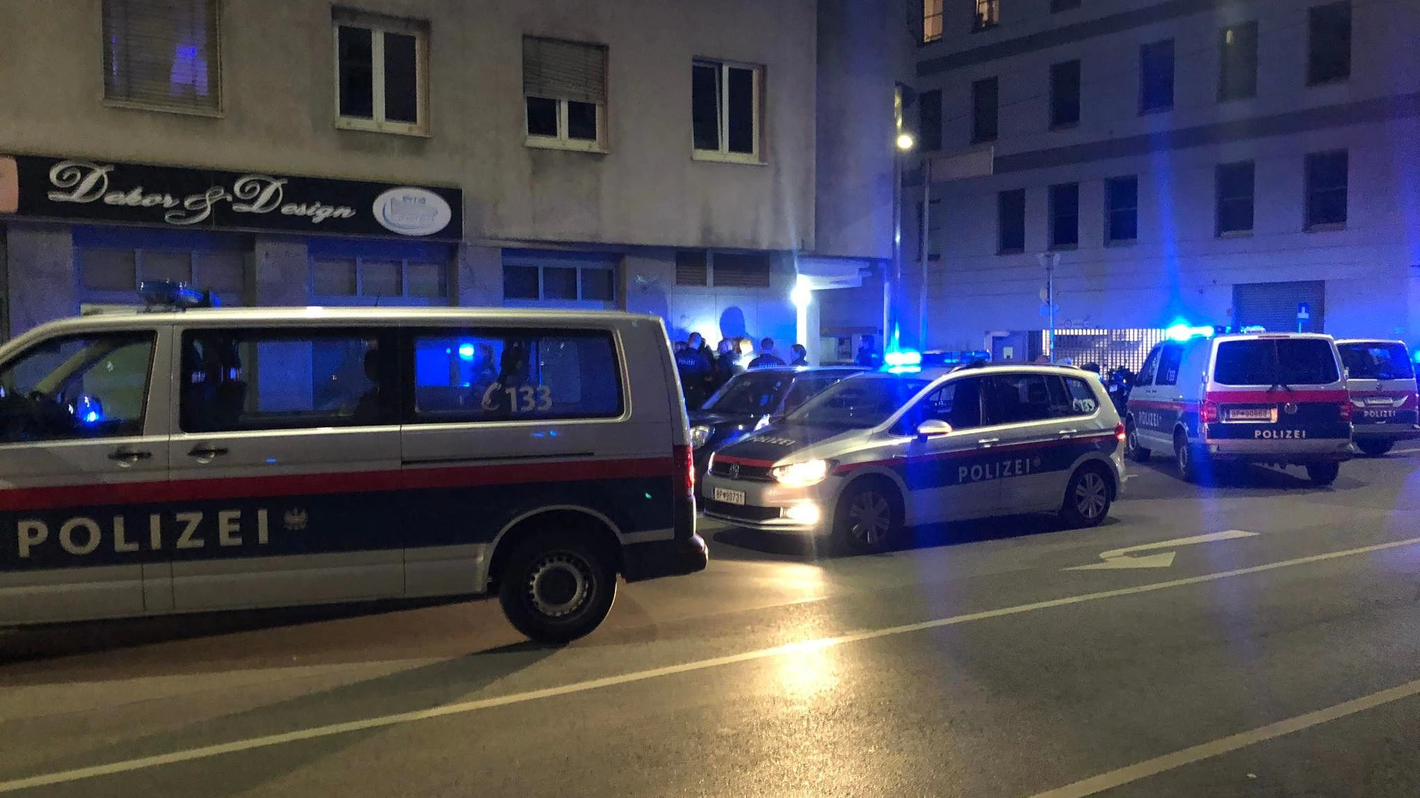 Großaufgebot der Wiener Polizei in Wien-Favoriten