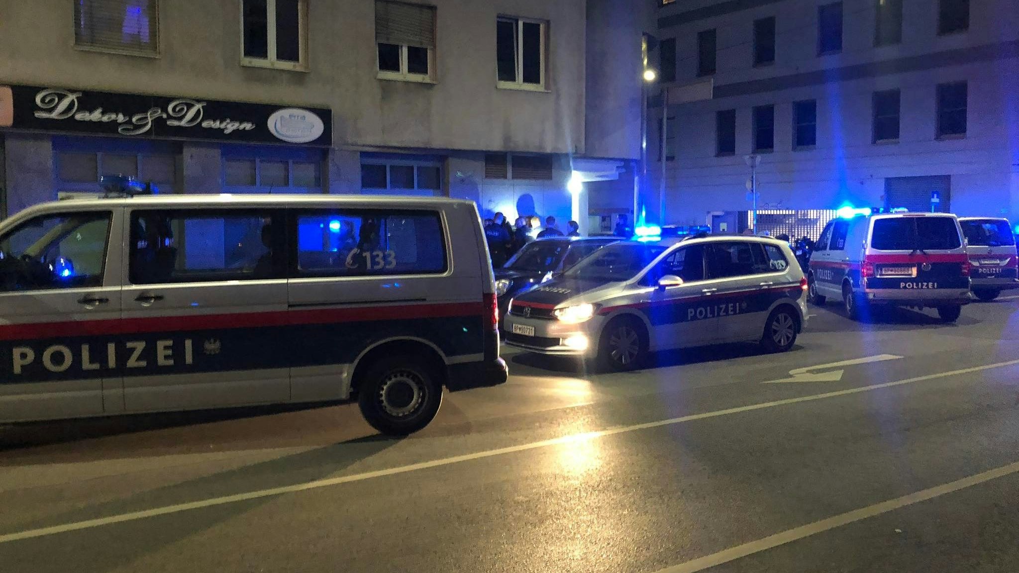 Großaufgebot der Wiener Polizei in Wien-Favoriten
