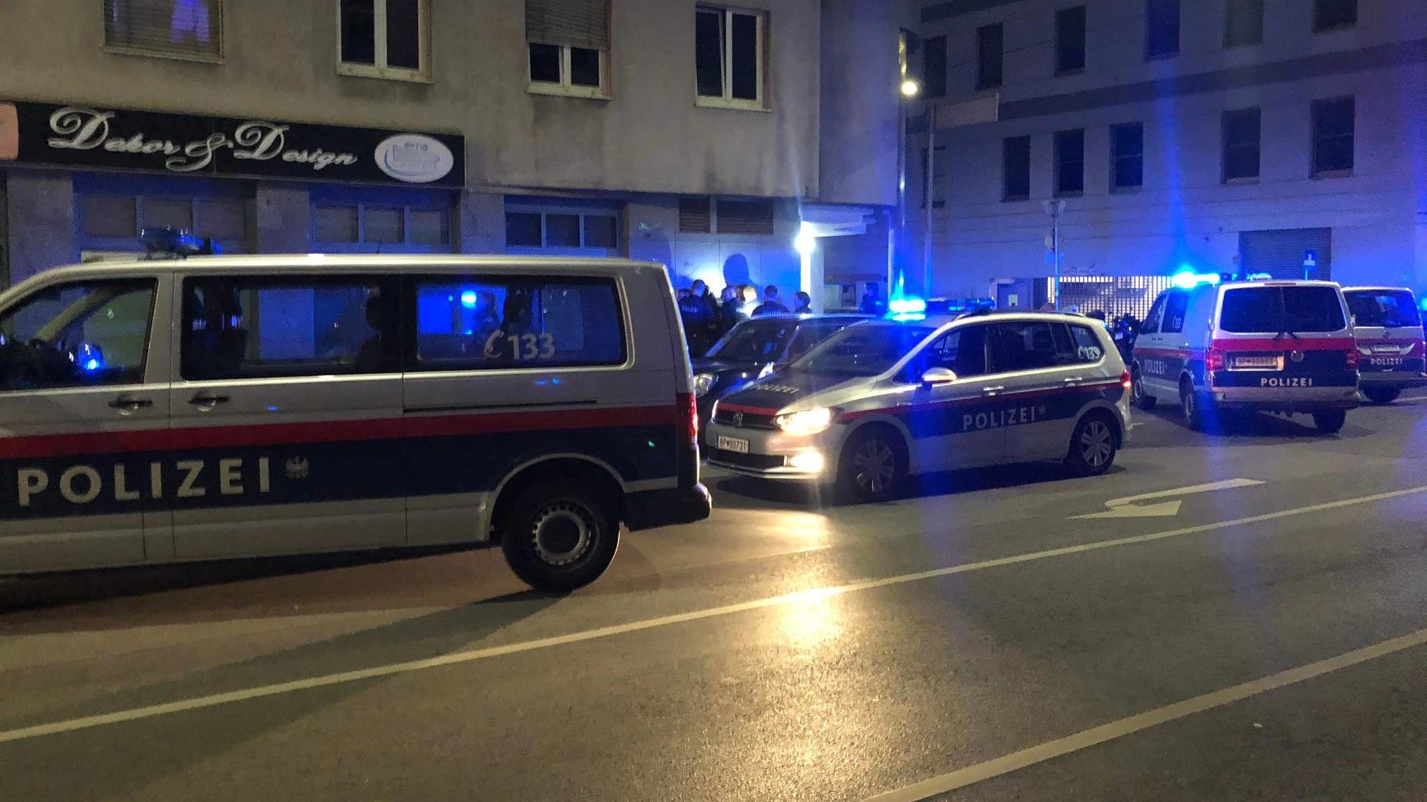 Großaufgebot der Wiener Polizei in Wien-Favoriten