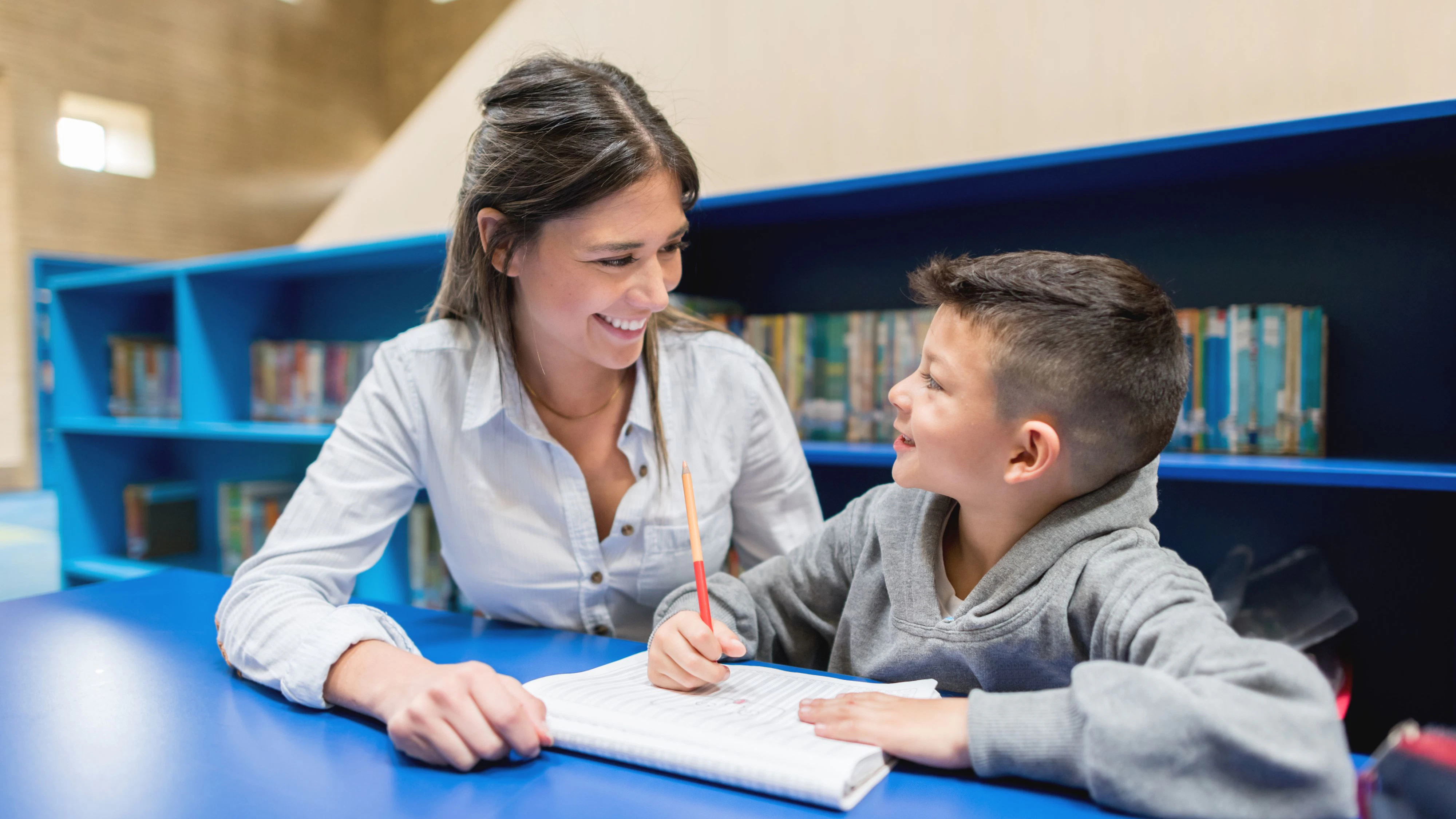 Beim Vorlesen von Texten werden die Probleme der Kinder deutlich