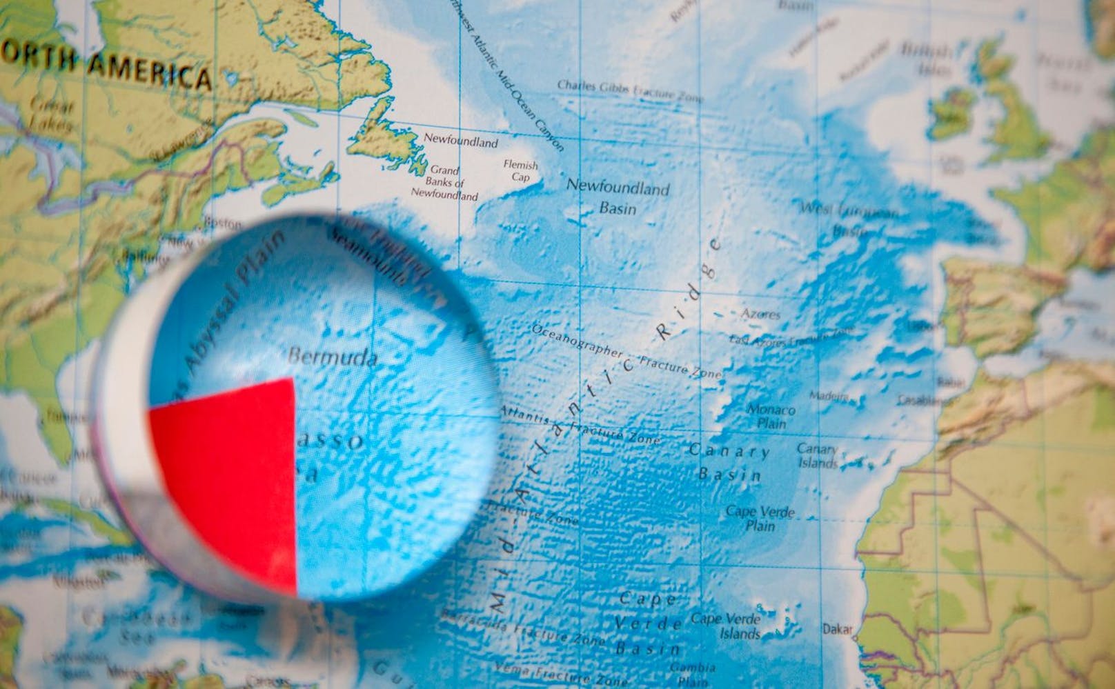 Das Bermuda-Dreieck liegt zwischen Bermuda, Puerto Rico und Florida.