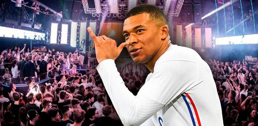 Kylian Mbappé feiert im Prater