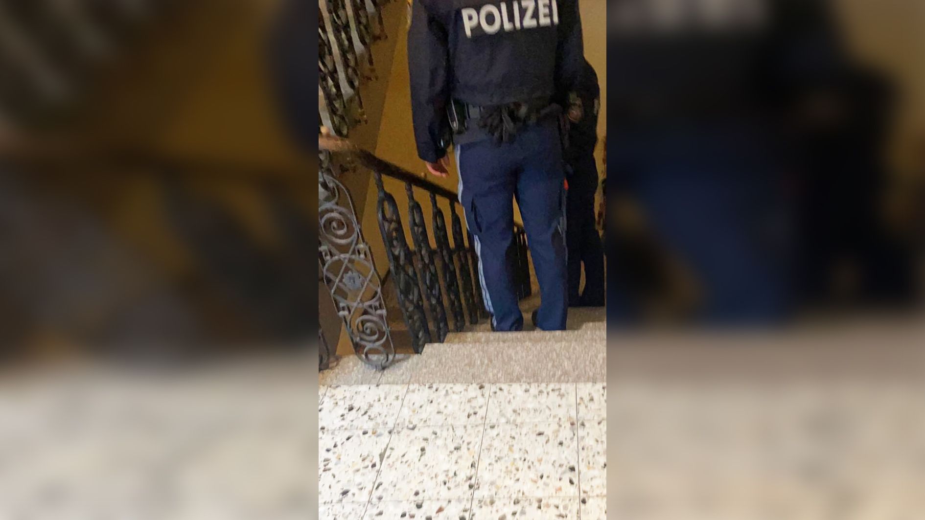 Weil man sich nicht sicher war, ob es sich tatsächlich um eine gefährliche Bombe handeln würde, evakuierte die Polizei das Haus.
