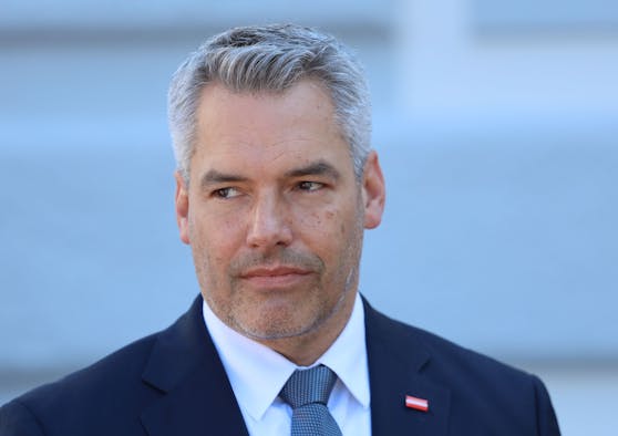 Bundeskanzler Karl Nehammer (ÖVP) wird im neuen Polit-Ranking abgestraft.
