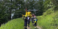 Verunglückter Lenker mit Hubschrauber im Wald gesucht