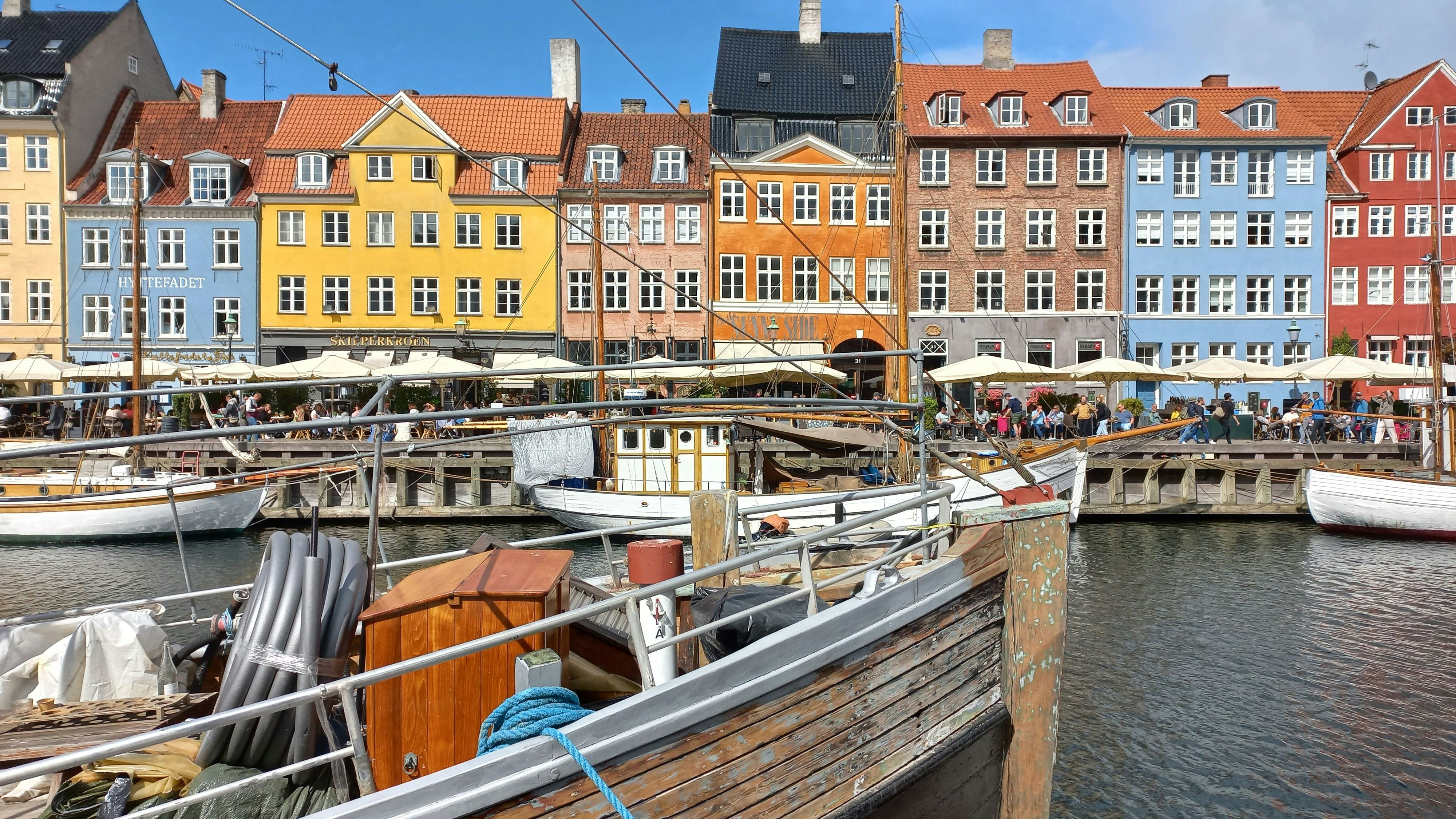 Heute.at - Brüste sind zu groß – Statue von Meerjungfrau soll weg