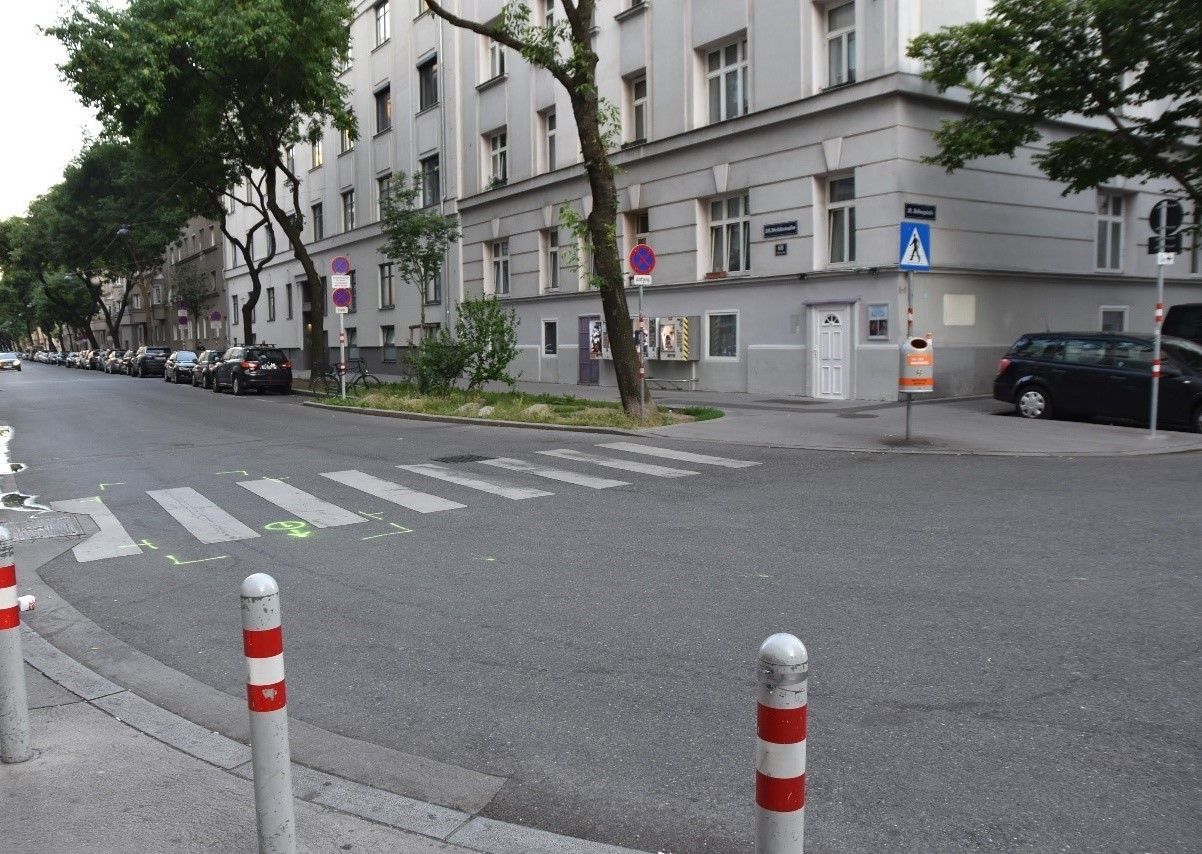Bei diesem Zebrastreifen in Wien-Leopoldstadt kam es Sonntagabend zum Zusammenstoß.