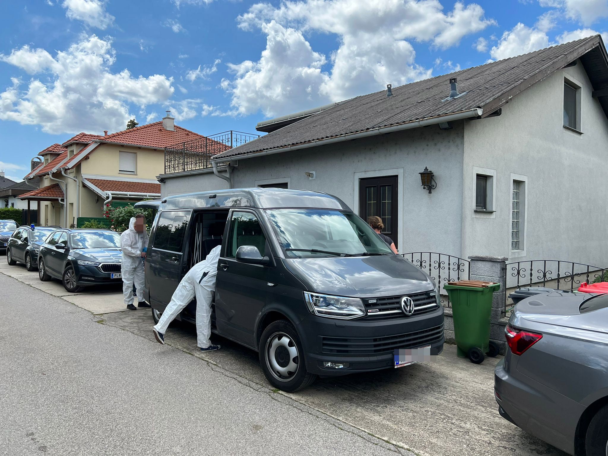 In Groß-Enzersdorf ist derzeit ein größerer Polizeieinsatz im Gange.