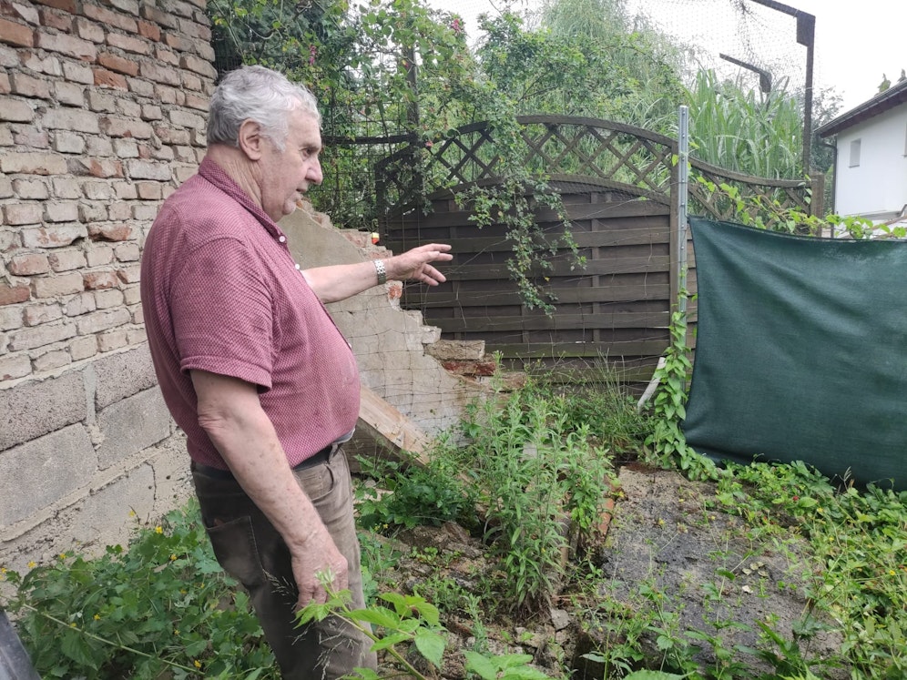 Heribert Wallner und seine Mauer