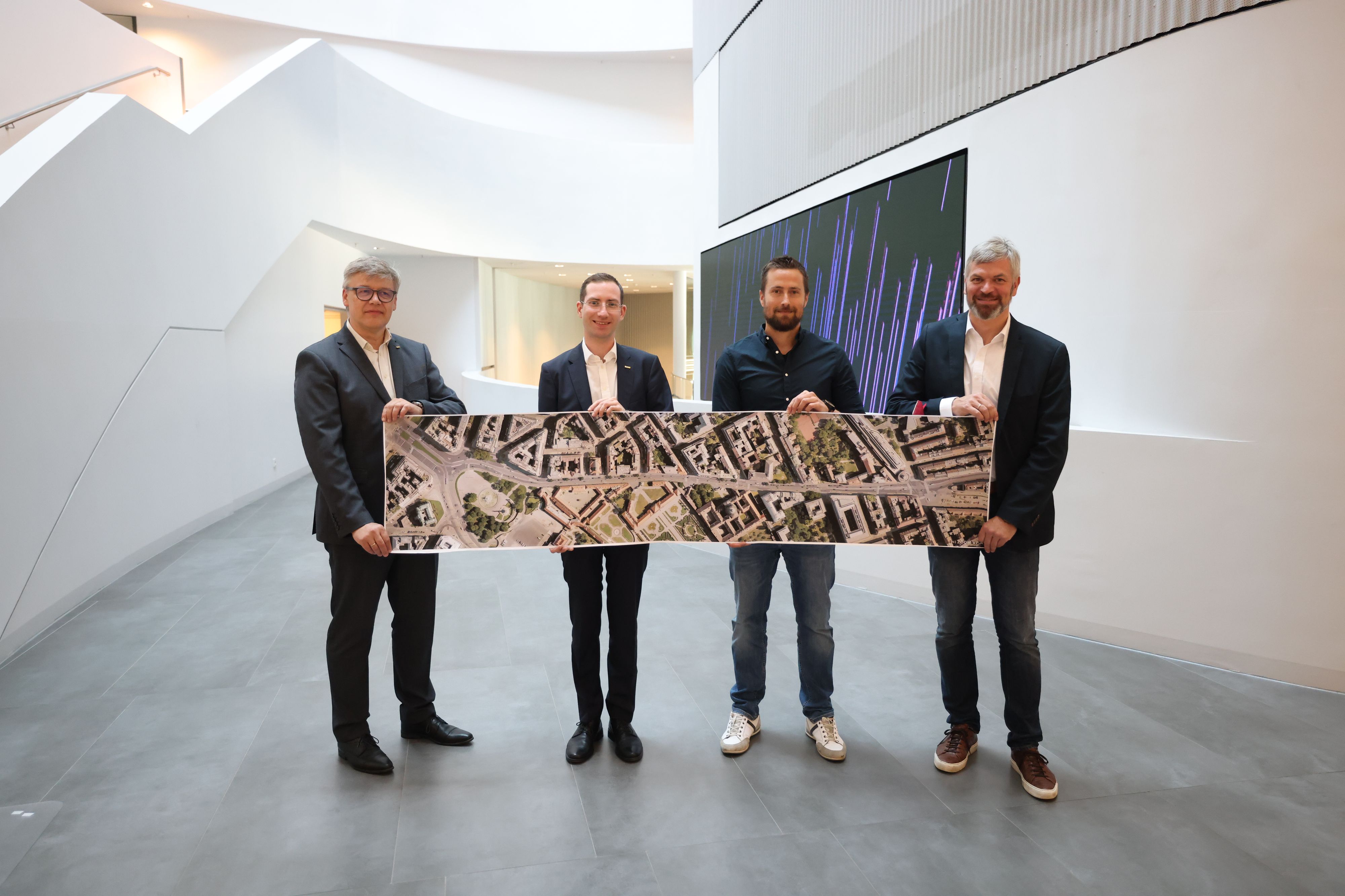 V.l.n.r.: ÖAMTC-Direktor Ernst Loboucnik, Verkehrsexperten Mathias Nagler und David Nosè sowie Leiter der ÖAMTC-Interessenvertretung Bernhard Wiesinger