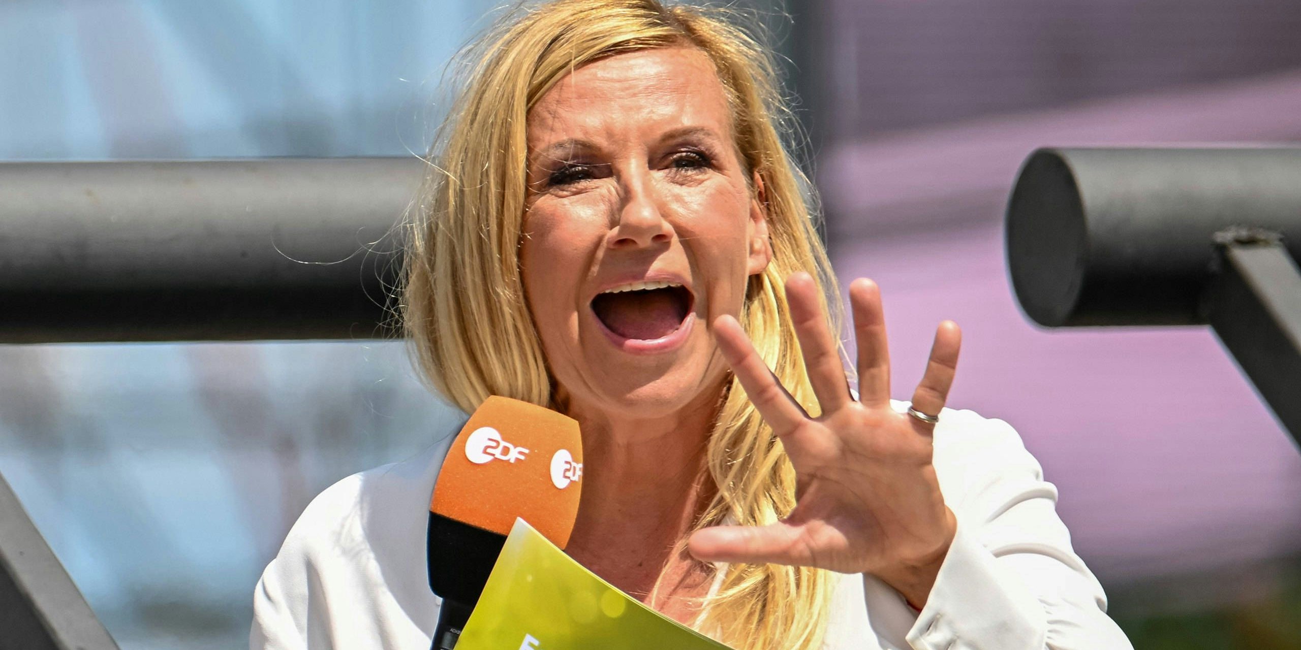 Andrea Kiewel bekommt Hassnachrichten.