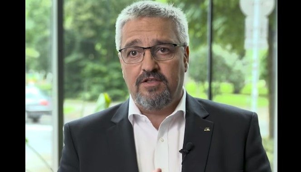 Der Arbeiterkammer-Präsident gibt Spekulanten die Mitschuld an den hohen Spritpreisen.