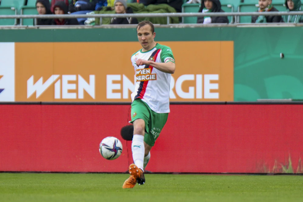 Christopher Dibon bleibt doch bei Rapid. 