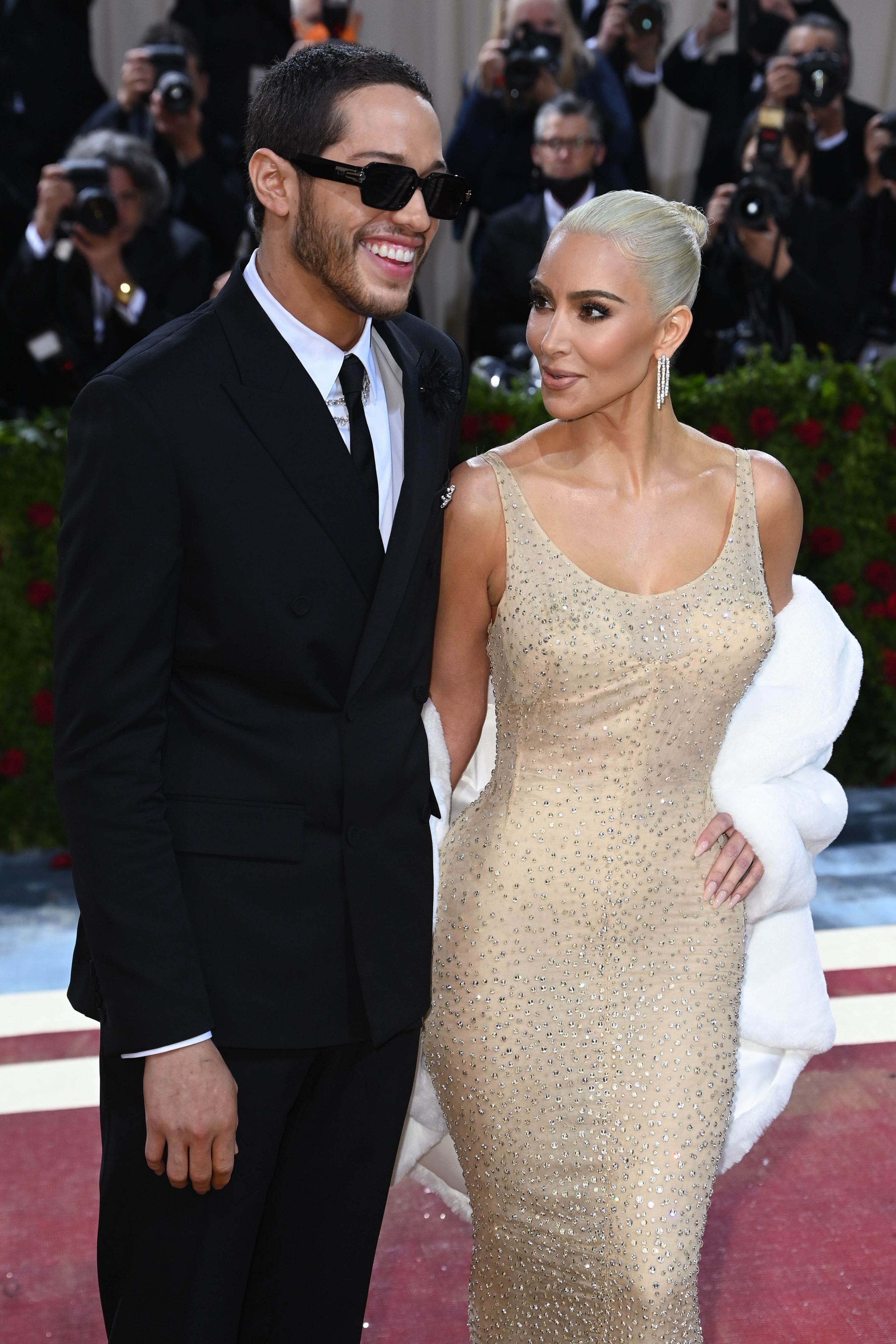 Realitystar Kim Kardashian mit Pete Davidson auf der MET-Gala