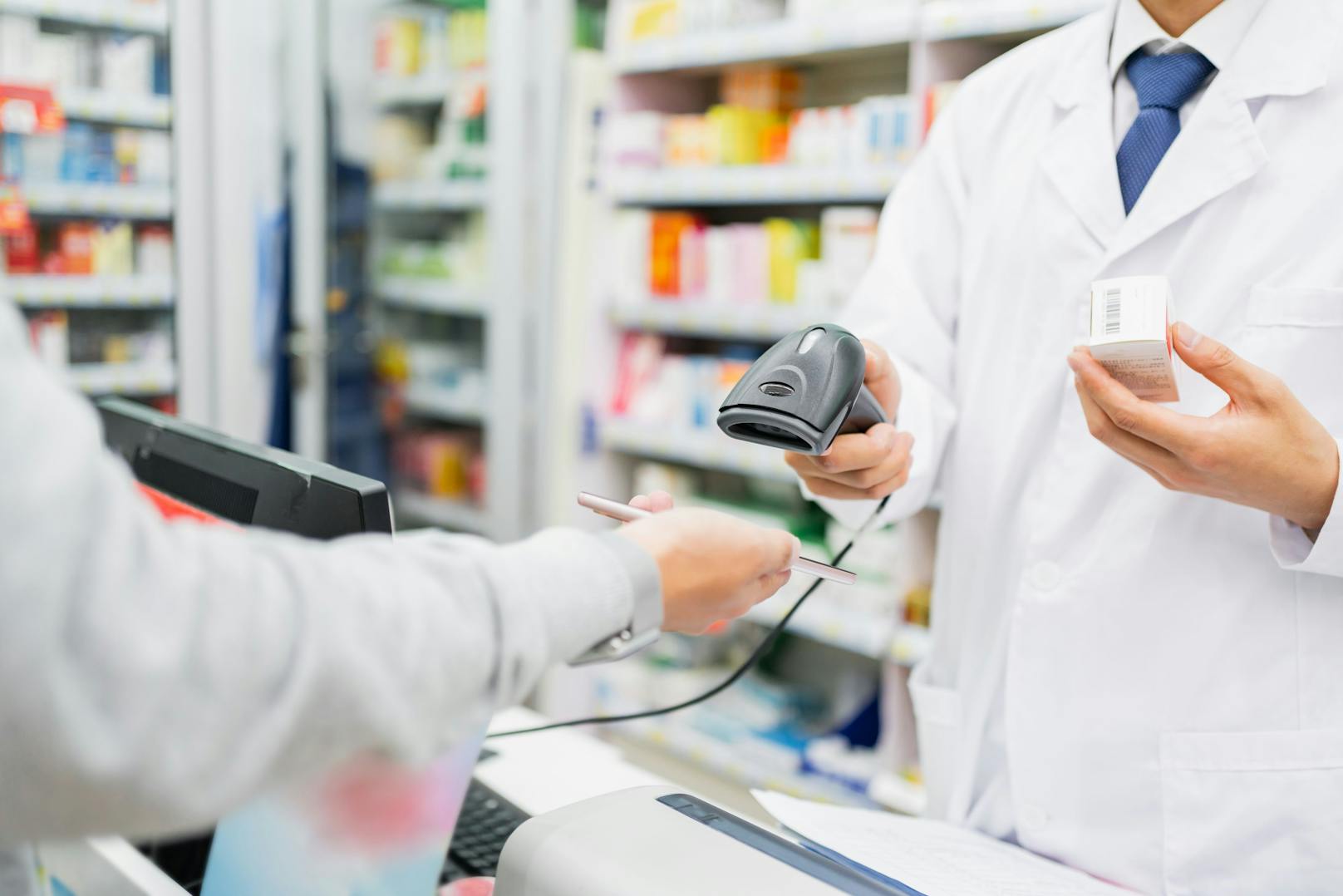 Apotheker schlagen Alarm: "Uns gehen Medikamente aus!"
