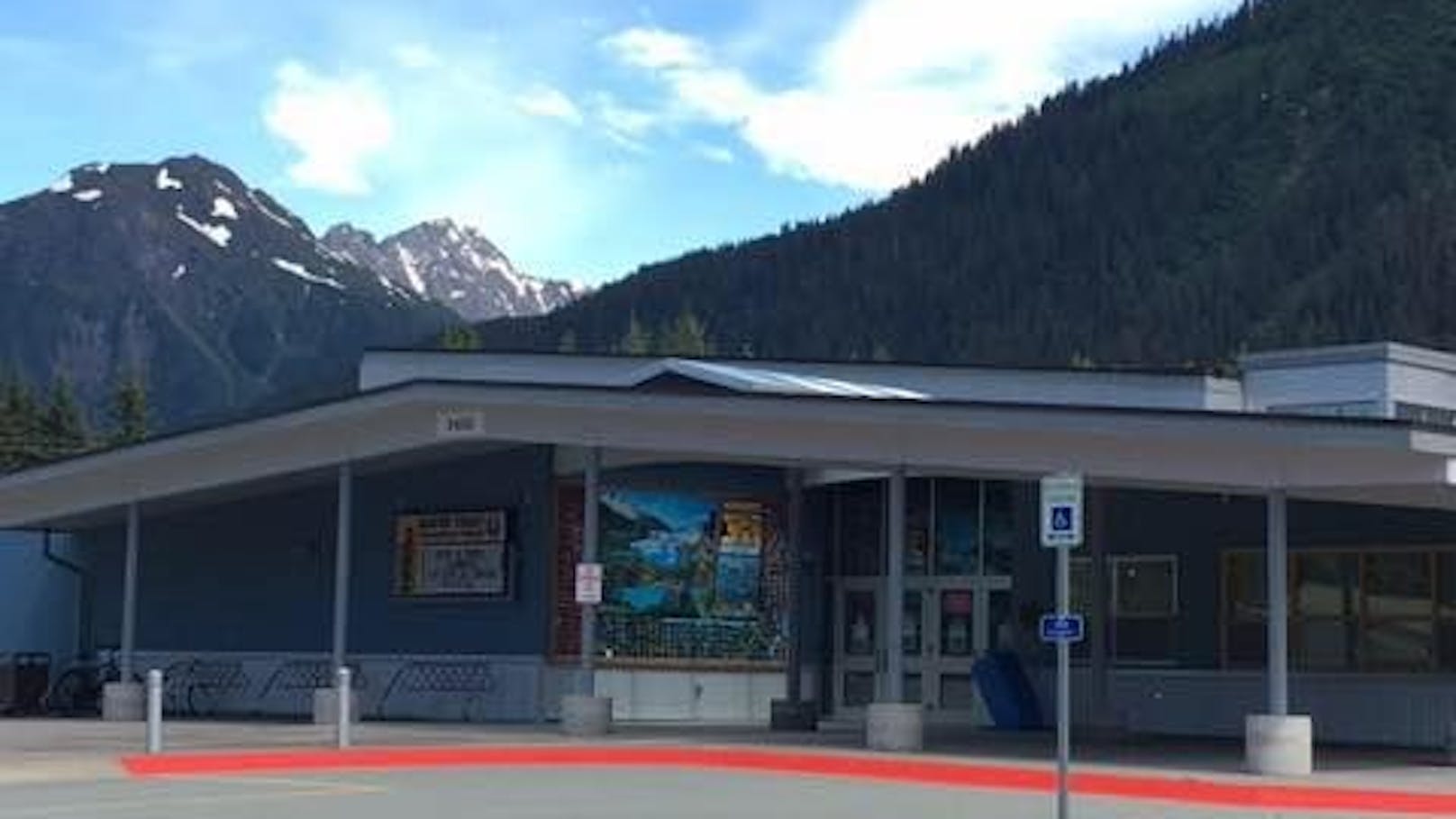 An dieser Schule im US-Bundesstaat Alaska kam es zur seltsamen Verwechslung.