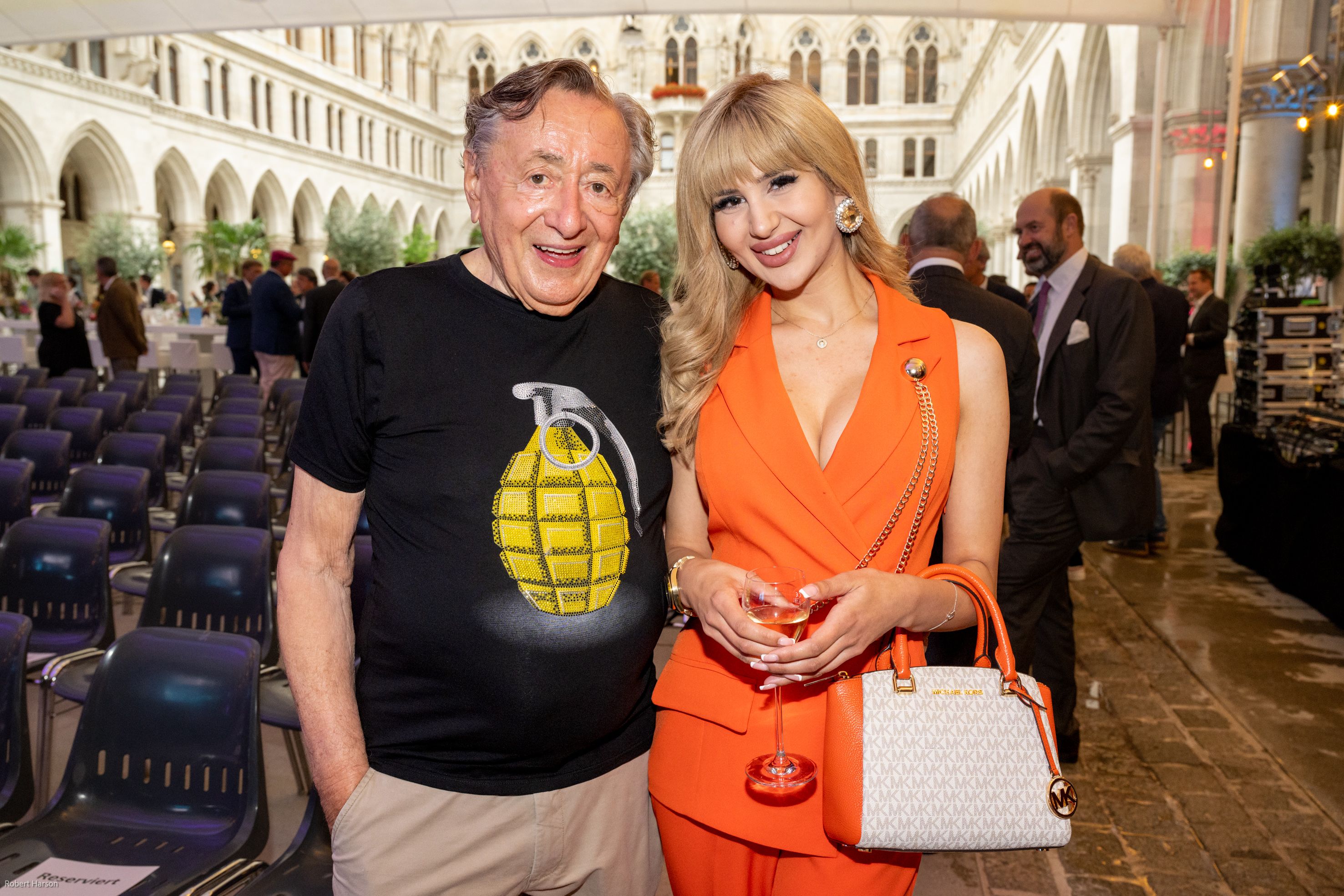 Richard Lugner mit&nbsp;Miss-Serbien Irina Jovanka auf den Wiener Elektrotagen