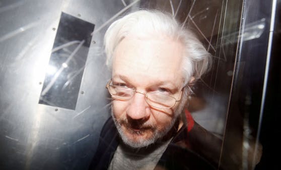 Julian Assange nach seinem Prozess im Jahr 2020.&nbsp;