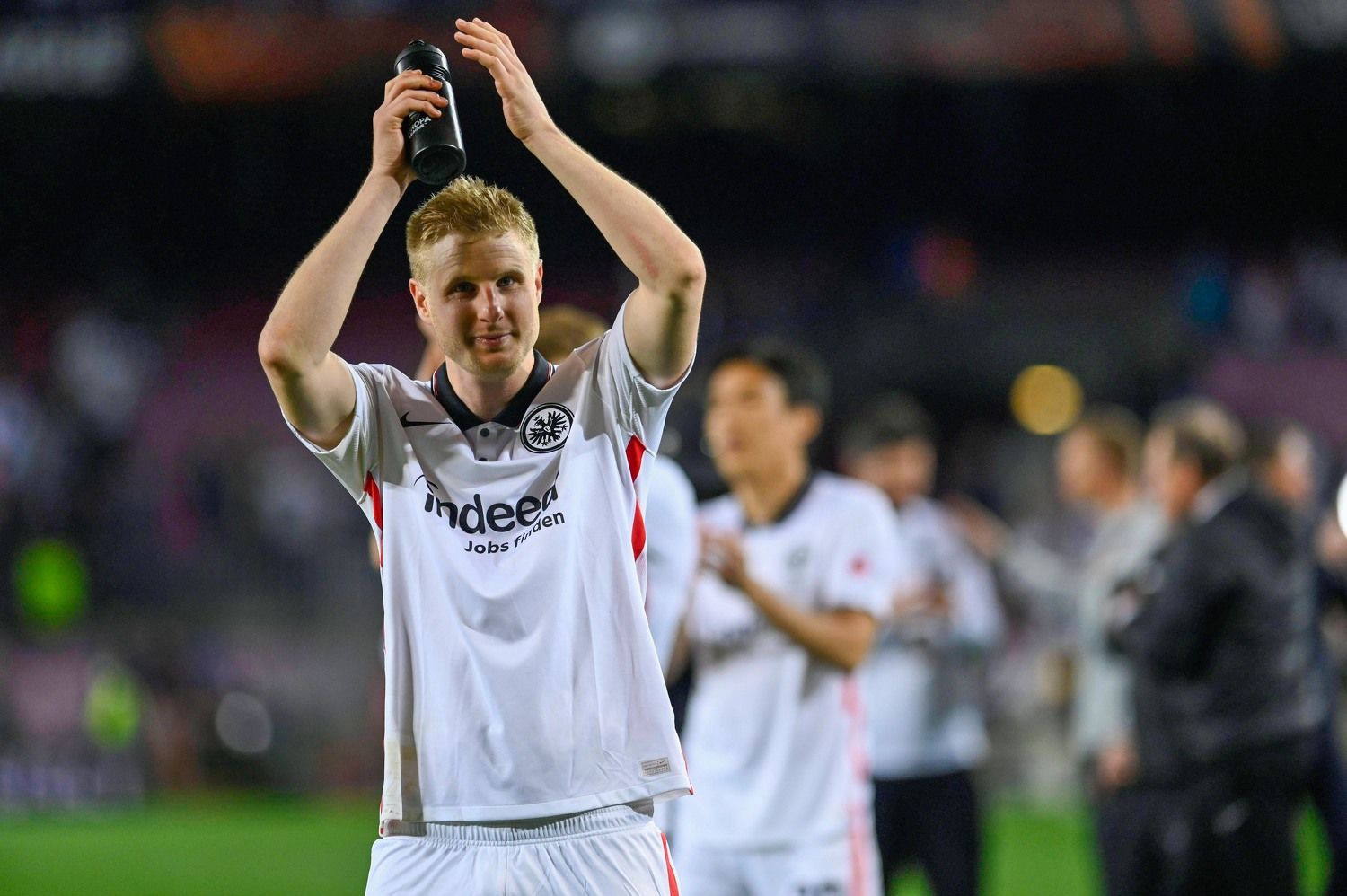 Martin Hinteregger bekennt sich zu Eintracht Frankfurt. 