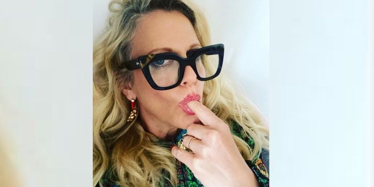 Barbara Schöneberger trägt neuerdings eine Brille.