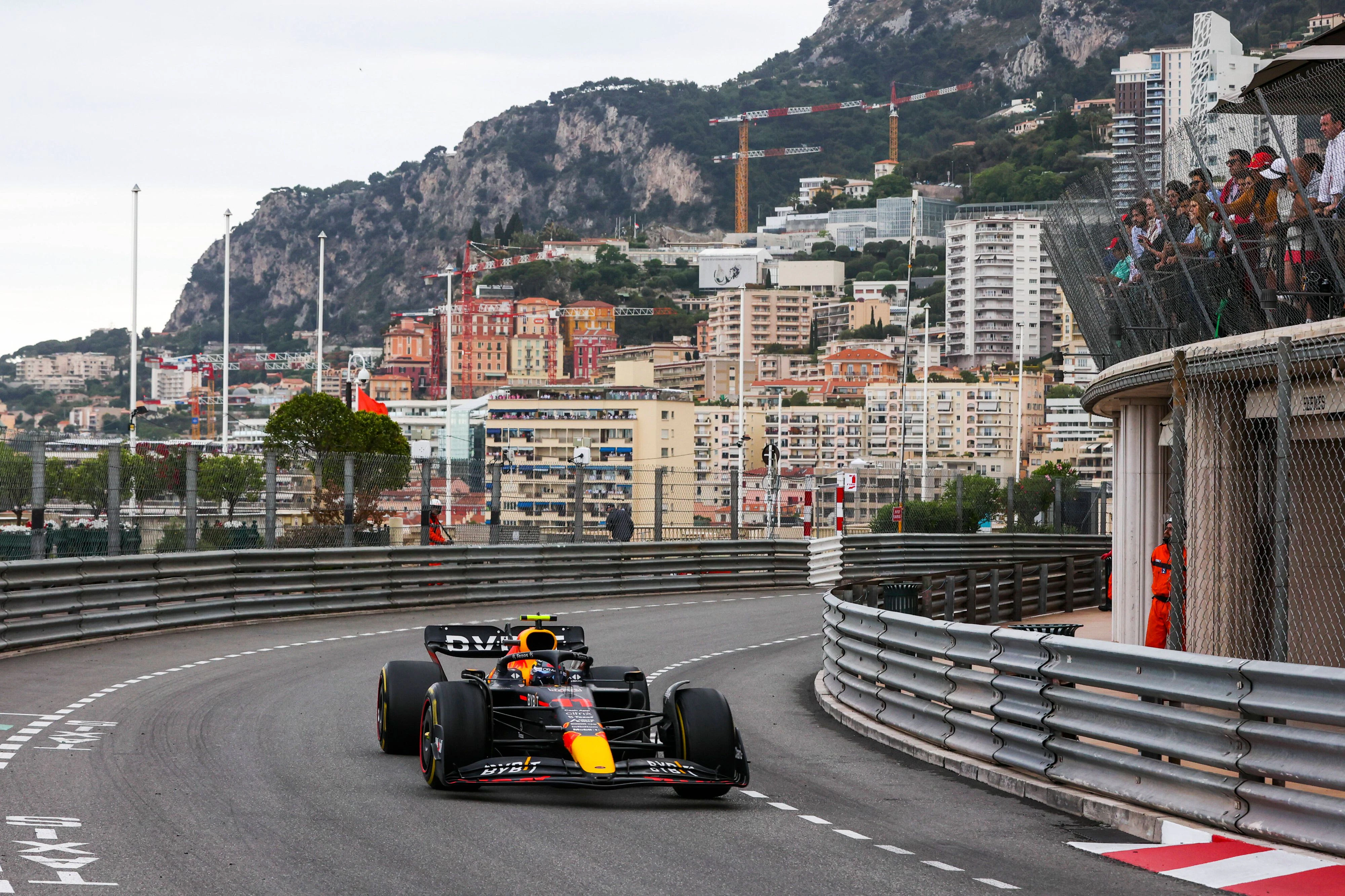 Sergio Perez auf seinem Weg zum Großen Preis von Monaco. War es womöglich der vorerst letzt Grand Prix? 