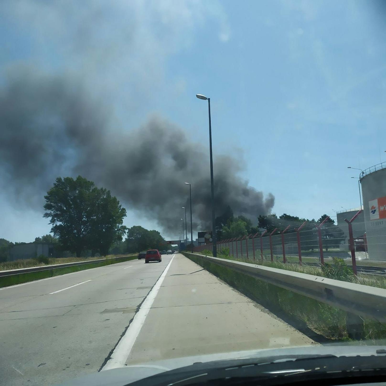 Feuer bei der Ost-Autobahn (A4)