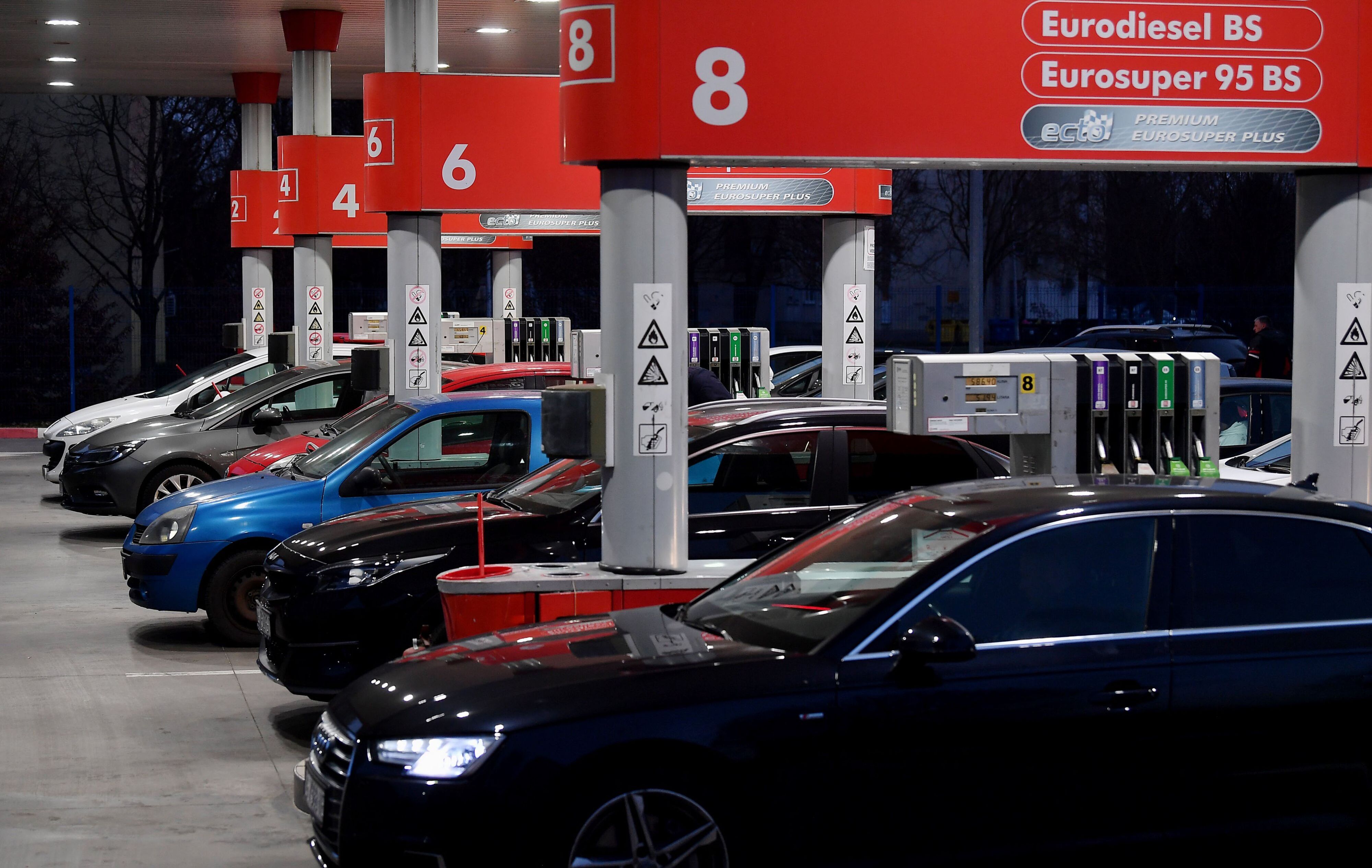 Tankstelle in Zagreb (Archivfoto). Kroatien deckelt die Sprit-Preise.