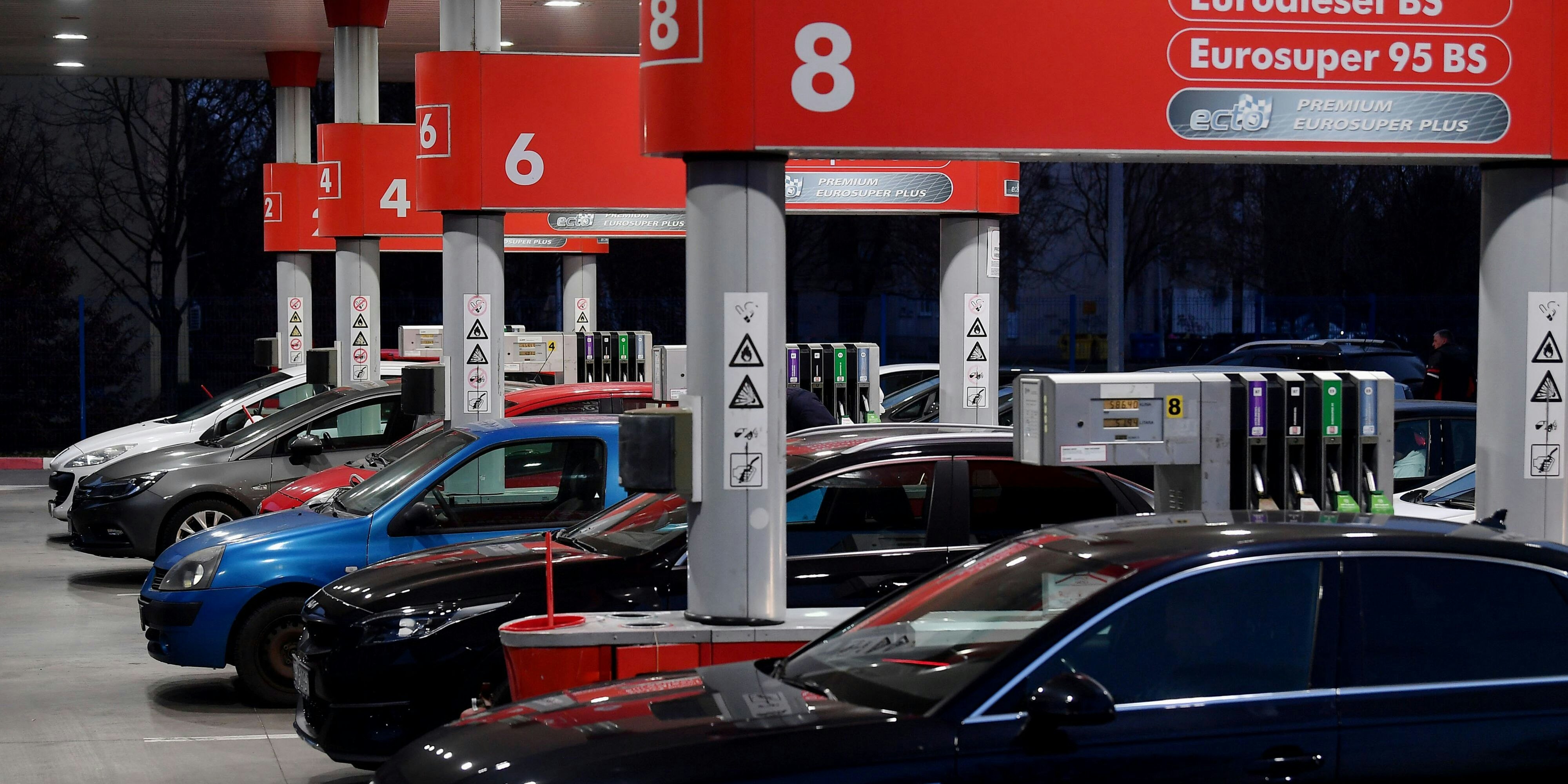 Tankstelle in Zagreb (Archivfoto). Kroatien deckelt die Sprit-Preise.