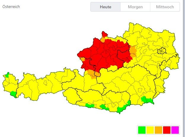 Die Karte von Montagfrüh zeigt die schweren Unwetter über Oberösterreich.