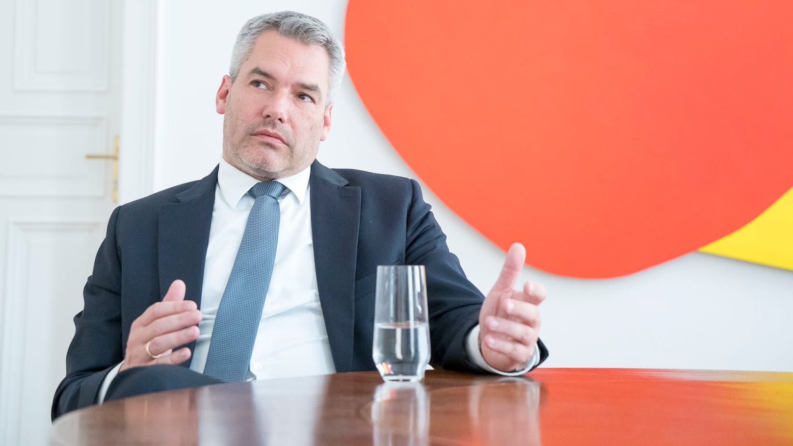 Schlechte Umfragen für Karl Nehammer (ÖVP)