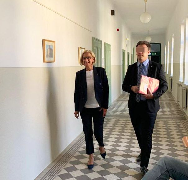 Landeshauptfrau Johanna Mikl-Leitner beim Waldhäusl-Prozess