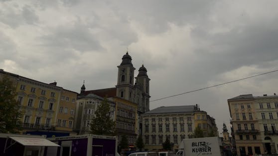 Schwere Unwetter zogen am Montag über Linz auf.