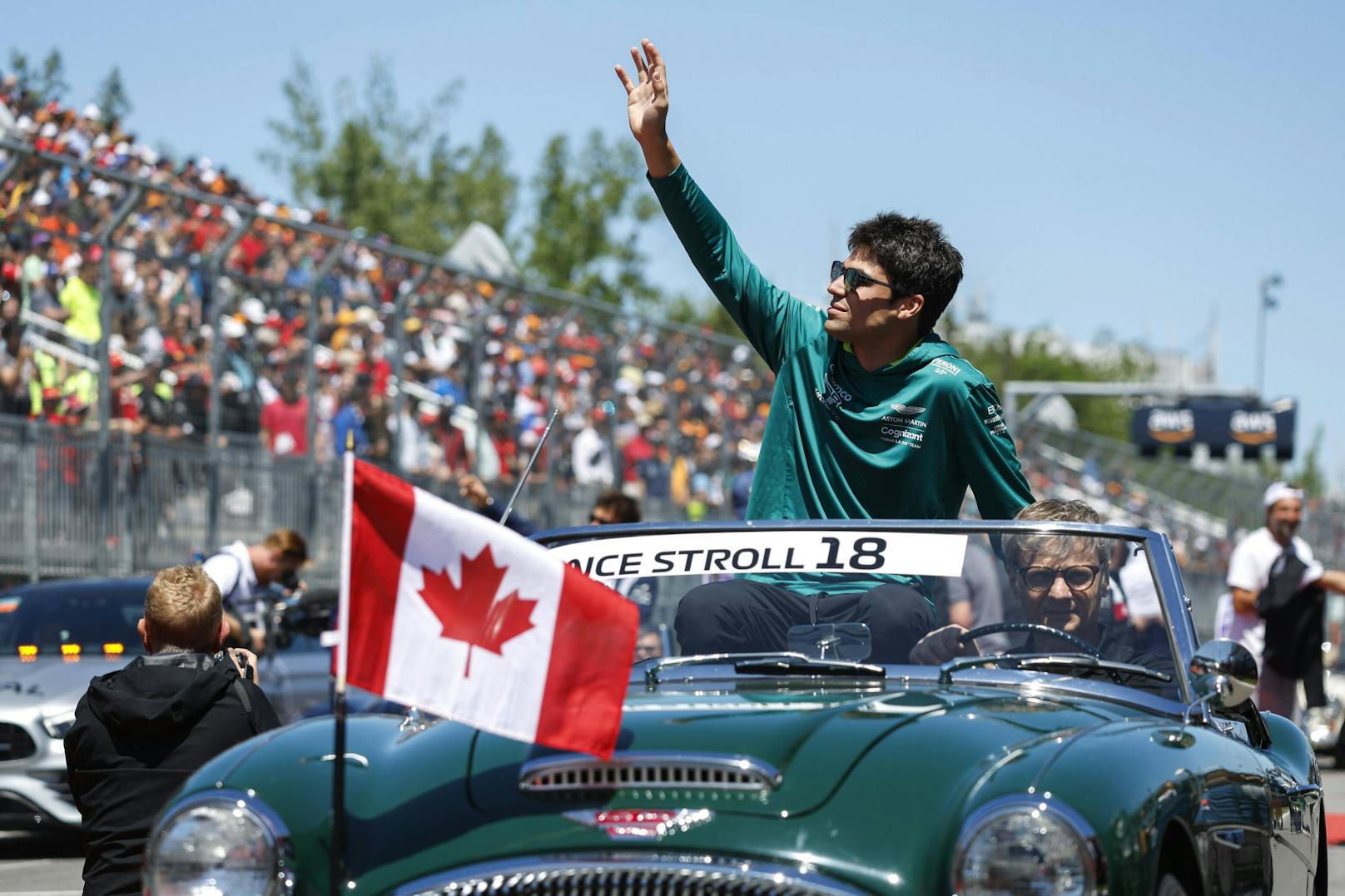 <strong>10. Lance Stroll – Note: 1</strong>. Mit einem starken Rennen hat sich der Kanadier beim Heimspiel selbst mit einem WM-Punkt belohnt – ganz wichtig für ihn, aber auch für Aston Martin.