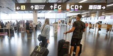 Flughafen-Securitys halten Betriebsversammlungen ab