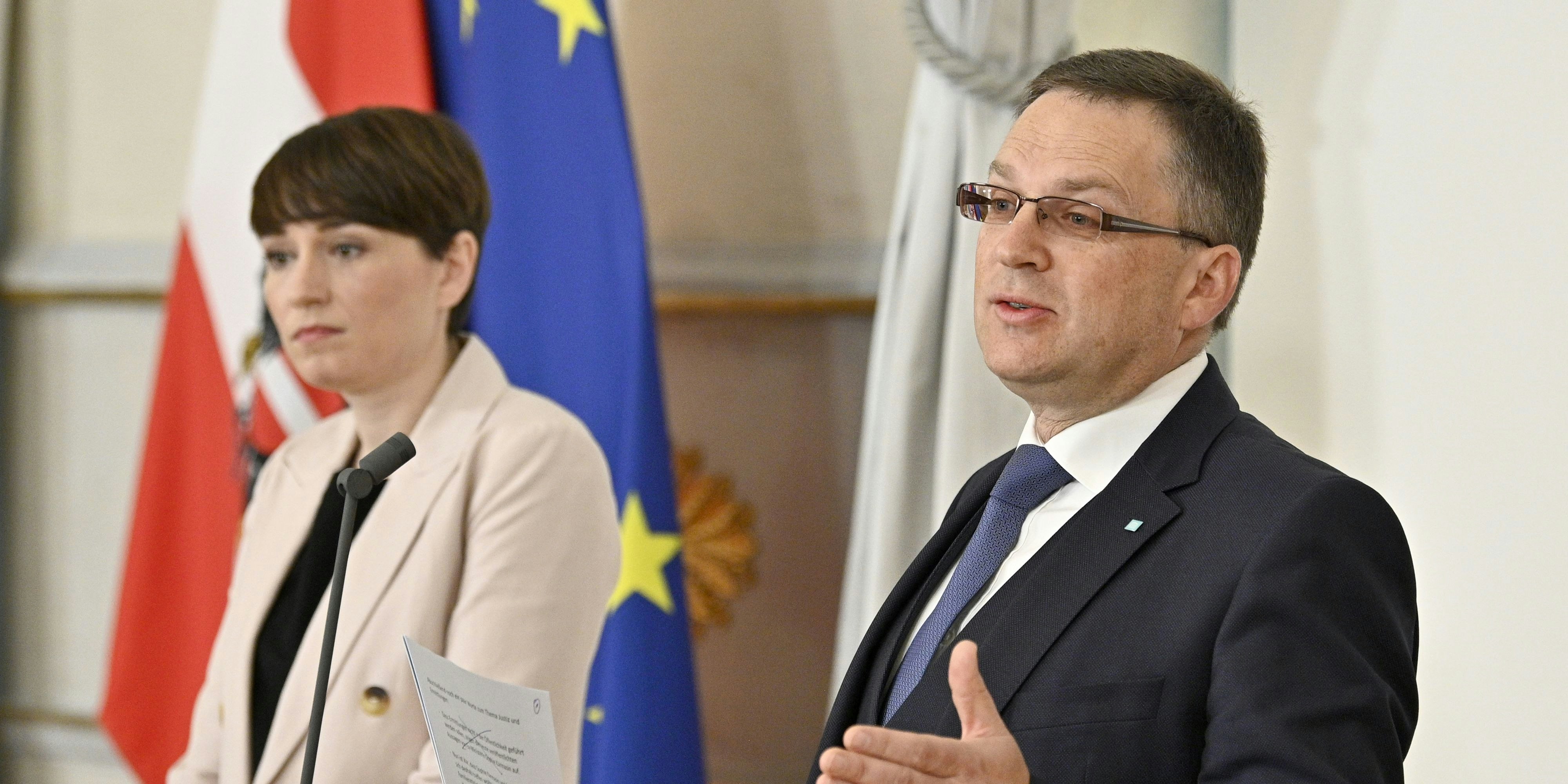 Grünen-Klubchefin Sigi Maurer und ÖVP-Klubobmann August Wöginger - sie gaben am Mittwoch das Paket im Detail bekannt. (Archivfoto)