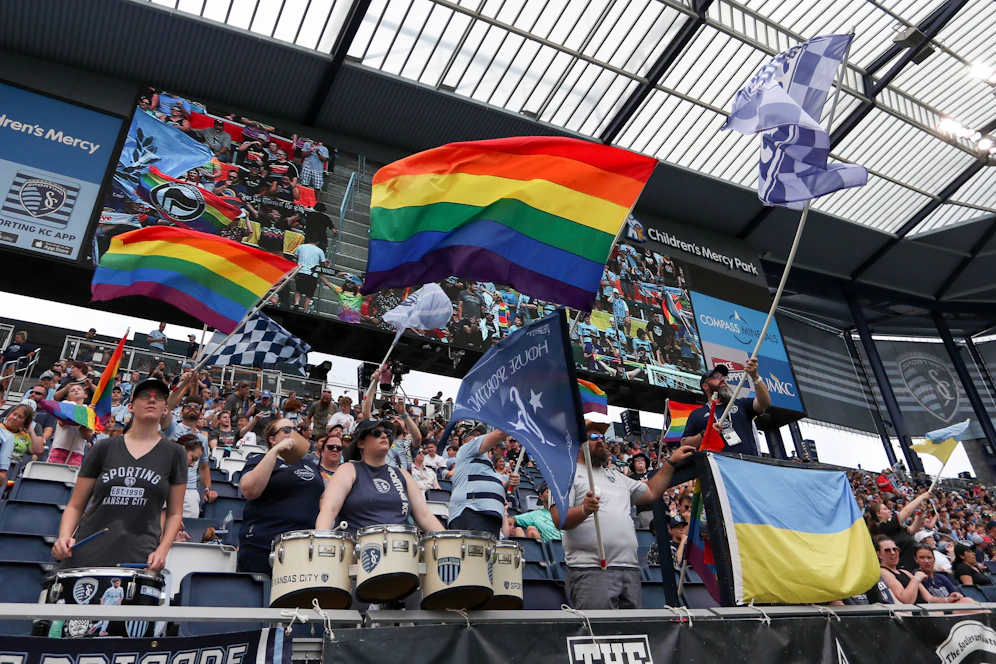 Unehelicher Sex und Regenbogen-Flaggen sind in Katar verboten.
