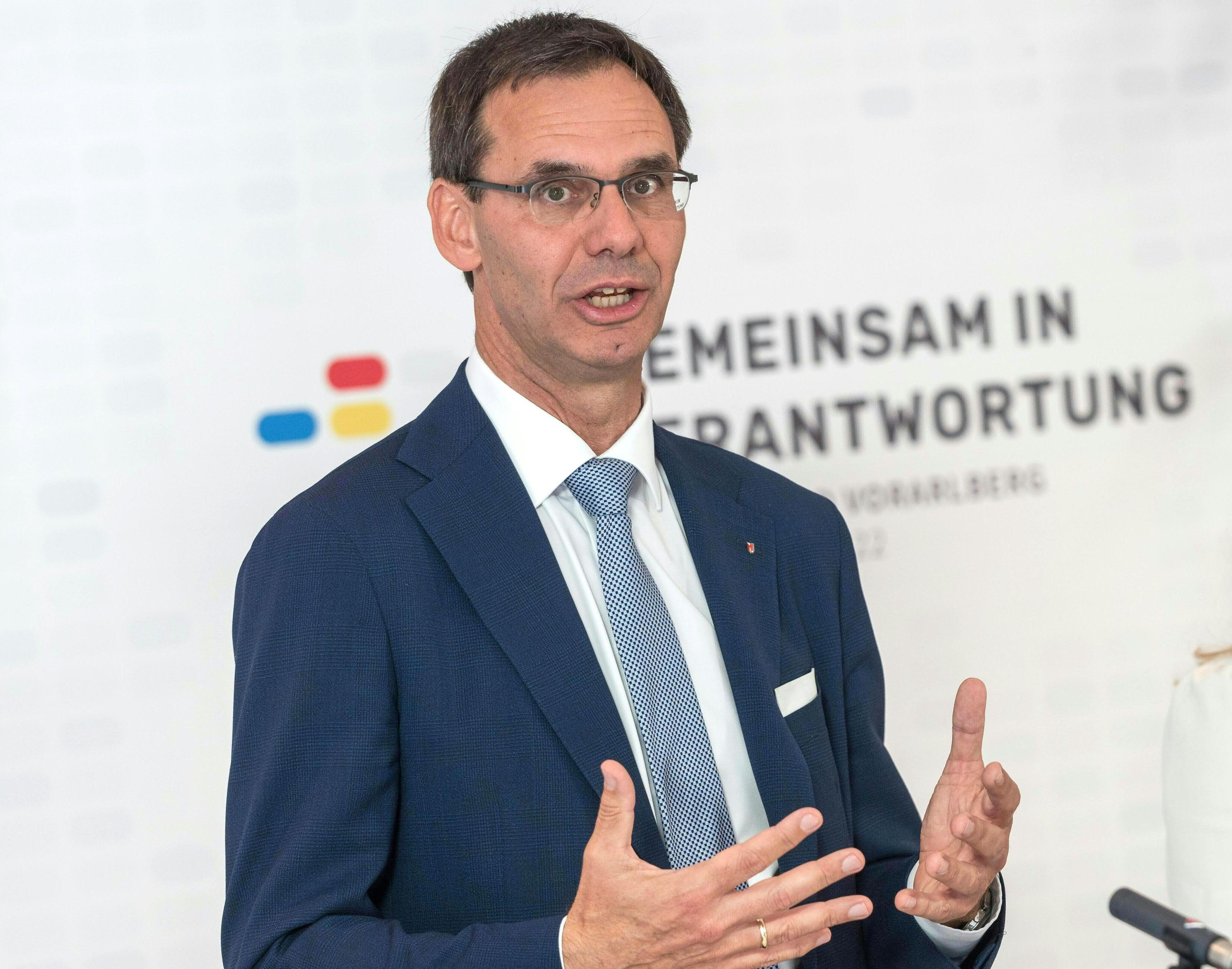 Download von www.picturedesk.com am 22.06.2022 (09:30).  ABD0047_20220520 - BREGENZ - ÖSTERREICH: Landeshauptmann Markus Wallner (ÖVP) während einer PK nach einer Sitzung des Landeshauptleutekonferenz in Bregenz am Freitag, 20. Mai 2022. - FOTO: APA/STIPLOVSEK DIETMAR - 20220520_PD3453 - Rechteinfo: Rights Managed (RM)