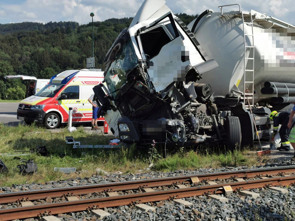 Die Rettung vor Ort im Einsatz.