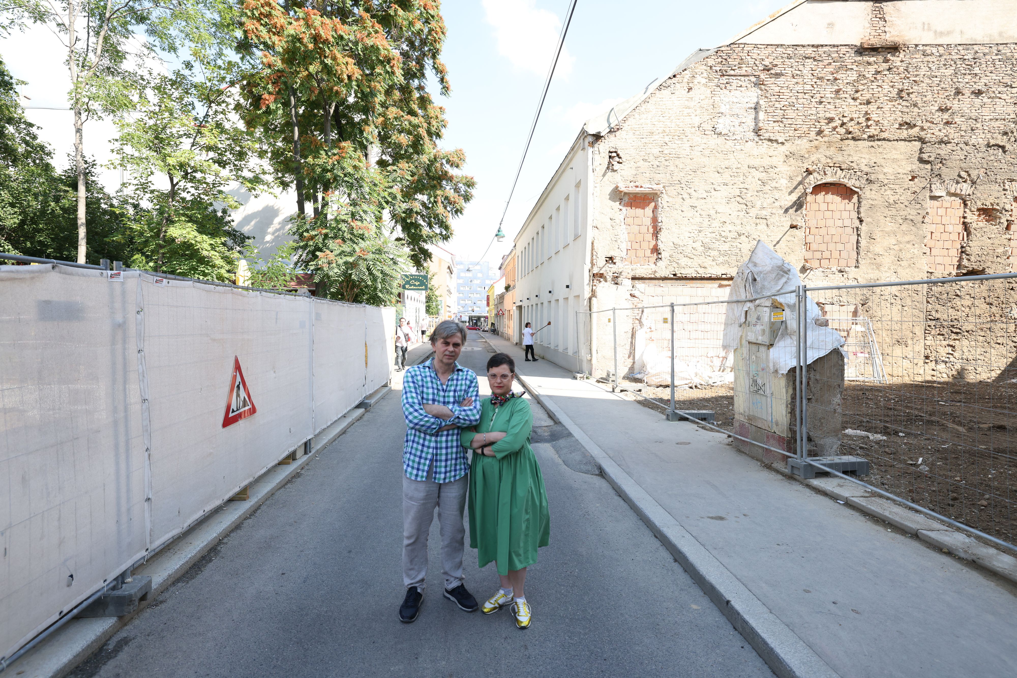 Für Wirt Butkovic Suad (55) und&nbsp;Anrainerin Sabina Nassner-Nitsch (55) sind die jahrelangen Baustellen 