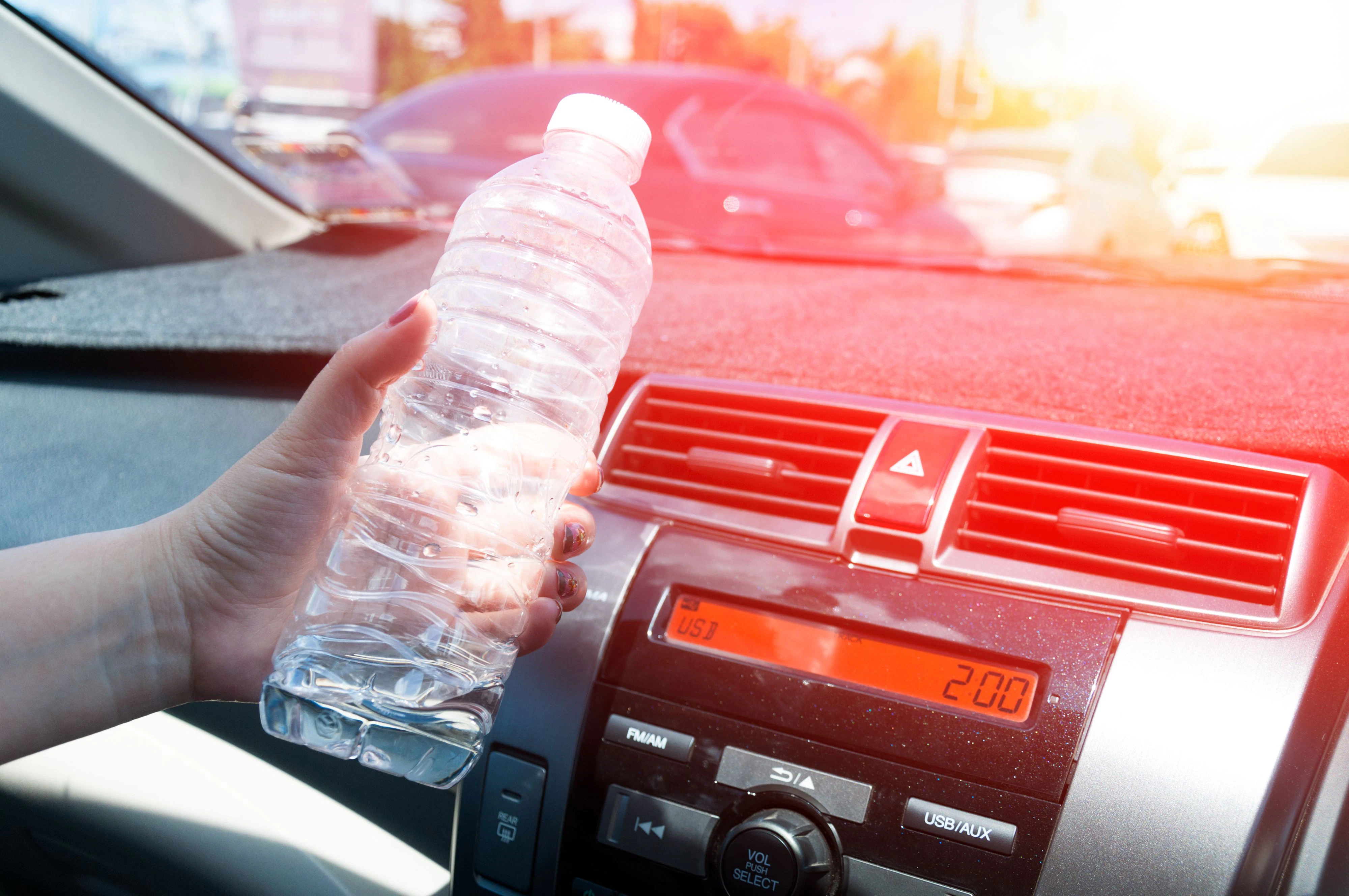 Die Mutter vergaß ihren fünfjährigen Sohn im heißen Auto. Symbolbild. 