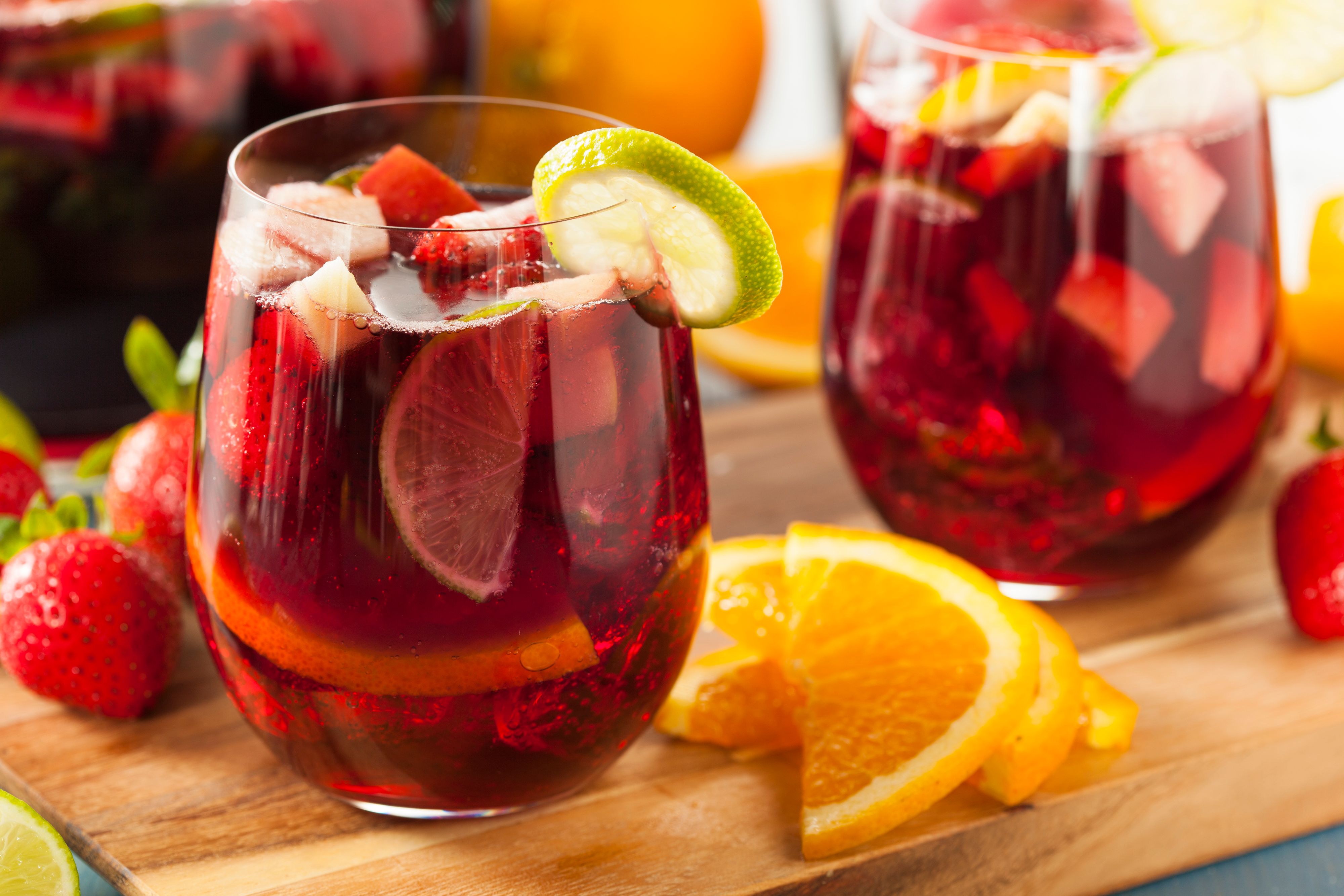 Sangria liegt wieder im Trend.
