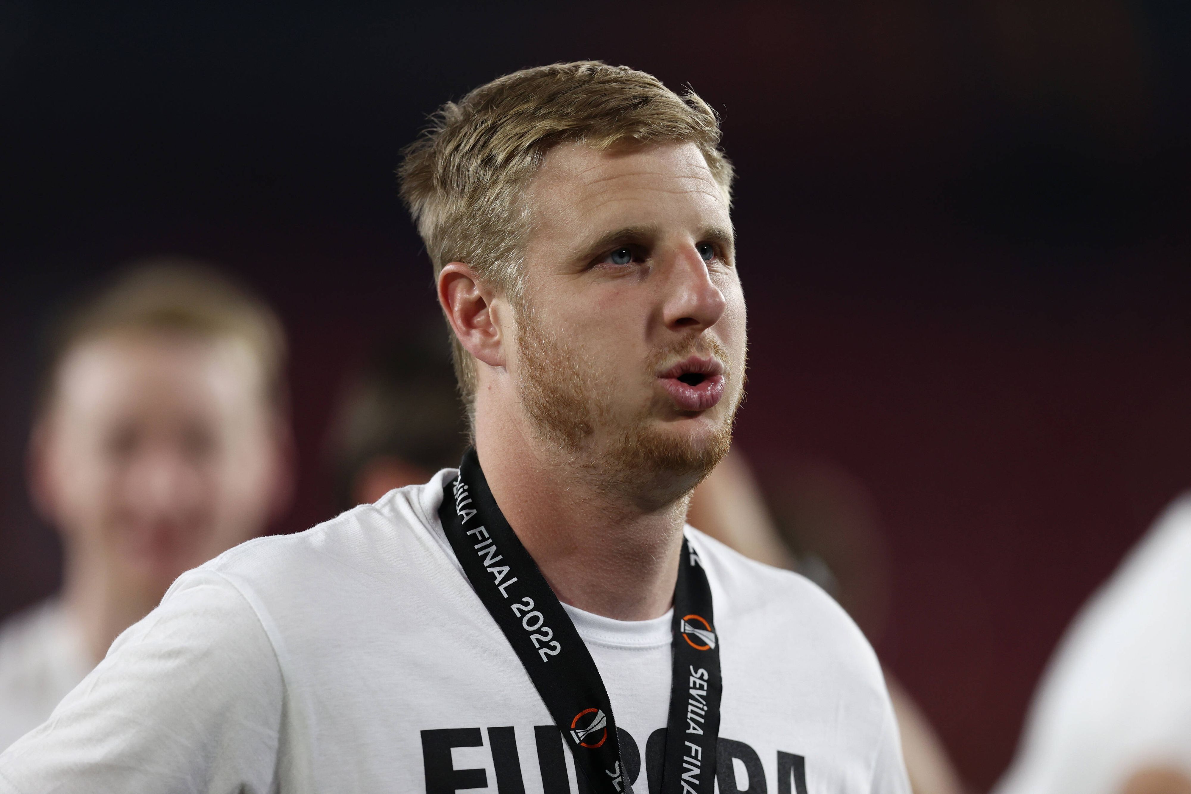 Martin Hinteregger steht weiterhin bei Eintracht Frankfurt unter Vertrag. 