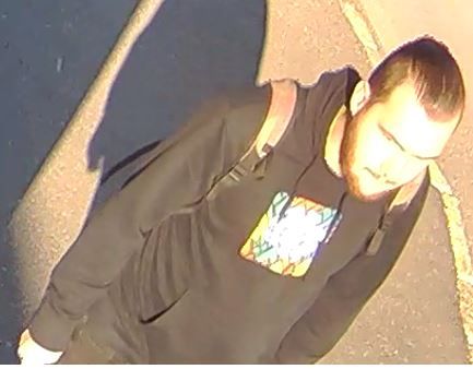 Wer kennt diesen Mann? Die Polizei bittet um sachdienliche Hinweise. 